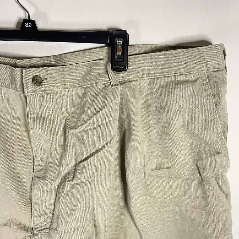 Woolrich Chino Shorts Mens Khakis Outdoor Flat Front Hiking Beige Size 50 BIG